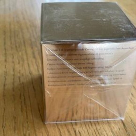 New ESTEE LAUDER Re-Nutriv Ultimate Lift Regenerating Youth Creme SEALED 50ml - Picture 6 of 7